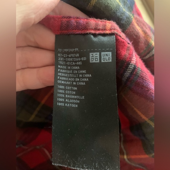 Uniqlo Flannel - Picture 5 of 5